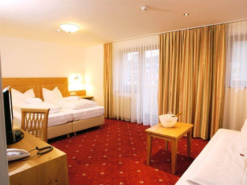 Hotel Vier Jahreszeiten By Vaya Inkl Zell Am See-Kaprun Sommerkarte Екстер'єр фото